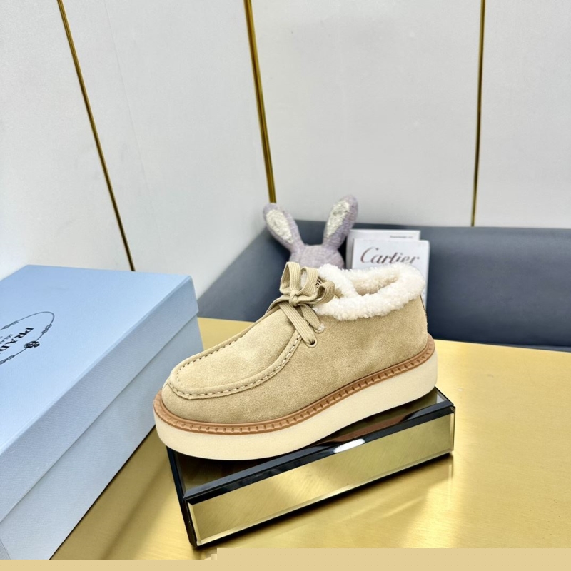Pra*a casual shoes